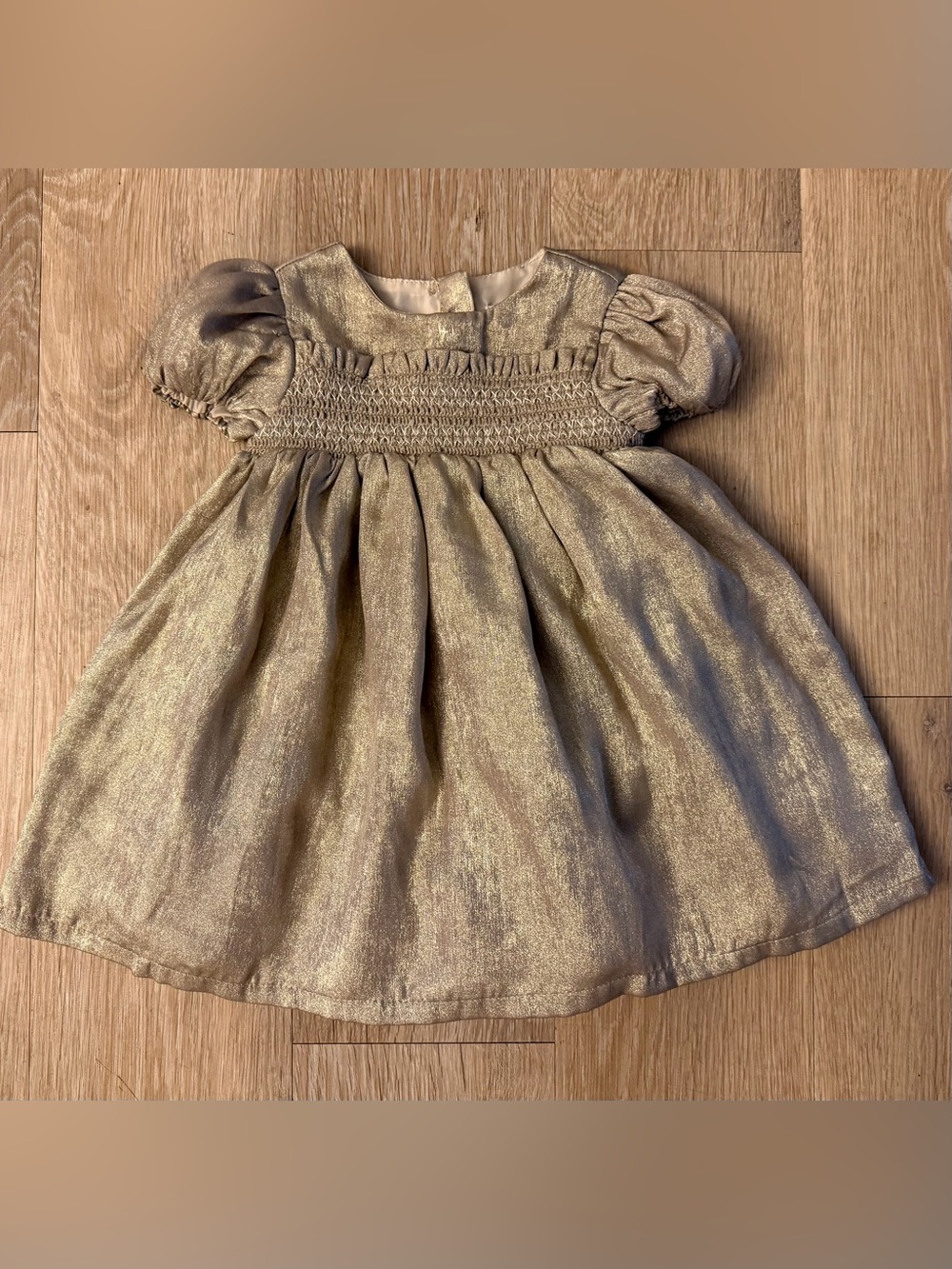 Tommy Bahama Girls' Size 12 Months Metallic Gold Puff-Sleeve Smocked Dress